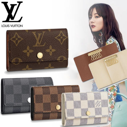 Louis Vuitton MONOGRAM Monogram Unisex Canvas Plain Logo Keychains  Bag Charms 