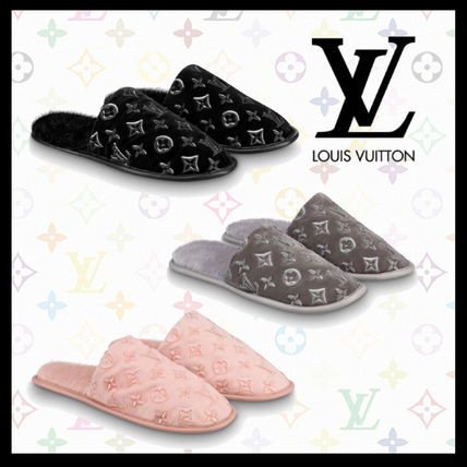 Louis Vuitton MONOGRAM Monogram Unisex Slippers Logo Shoes 1A5SZ0 1A5SYY 1A5SYX 1A5SYW 1A5SYU 1A5SYT 1A5SZ4 1A5SZ2 1A5SZ1 