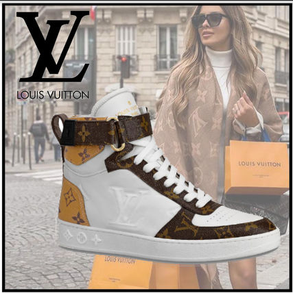 Louis Vuitton Monogram Plain Toe Casual Style Leather Block Heels Logo 1A7RMT 1A7RMU 1A7RN2 1A7RN1 1A7RMZ 1A7RMY 1A7RMX 1A7RMW 1A7RMV 1A7RN0 
