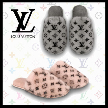 Louis Vuitton MONOGRAM Monogram Unisex Fur Slippers Logo Shoes 1A5U40 1A5U3Y 1A5U3X 1A5U3W 1A5U3U 1A5U3T 