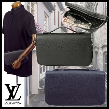 Louis Vuitton TAIGA Unisex Leather Clutches 