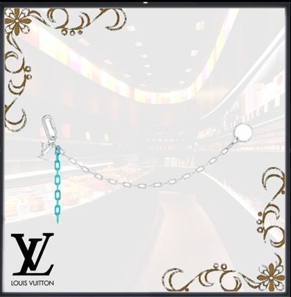 Louis Vuitton 2020 SS Lv Shape Key Chain Bag Charm And Key Holder MP2619 