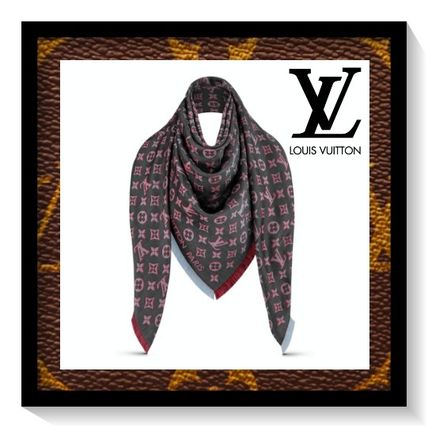 Louis Vuitton 3D Monogram Shawl M76078 