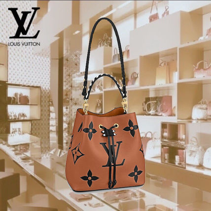 Louis Vuitton Handbags M56888 