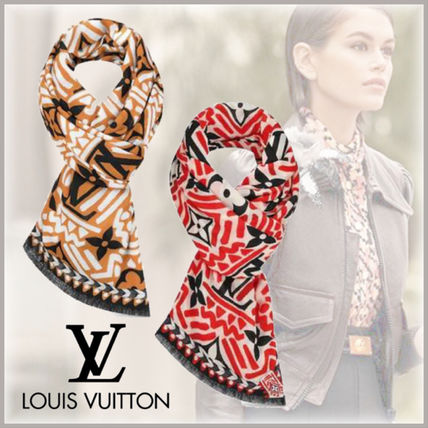 Louis Vuitton MONOGRAM 2020 21AW Monogram Wool Fringes Logo Knit  Fur Scarves M76485 M76484 