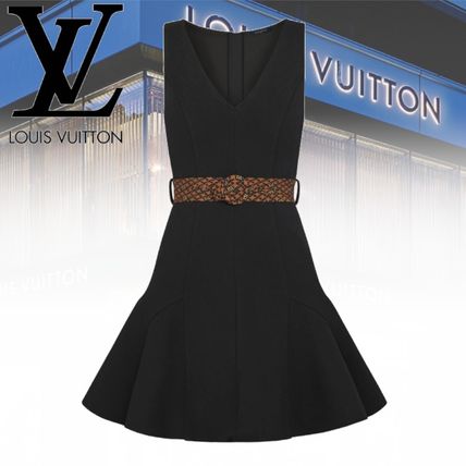 Louis Vuitton 2020 21AW V Neck Skater Dress With Belt 1A81WN 