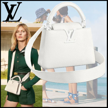 Louis Vuitton CAPUCINES Casual Style 2WAY Plain Leather Elegant Style Crossbody Logo M55854 