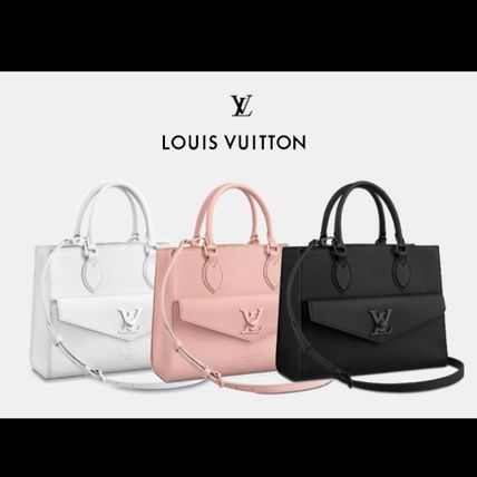 Louis Vuitton LOCKME 2WAY Plain Leather Office Style Elegant Style Crossbody Logo 