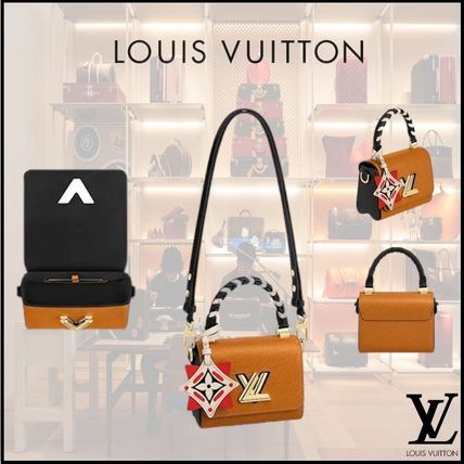 Louis Vuitton TWIST 2020 SS Shoulder Bags M56849 