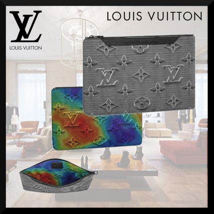 Louis Vuitton Reversible Pouch M68777 