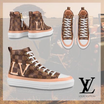 Louis Vuitton Low Top Sneakers 1A5NAI 
