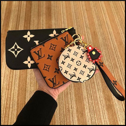 Louis Vuitton MONOGRAM 2020 21AW Monogram Logo Pouches  Cosmetic Bags M69516 