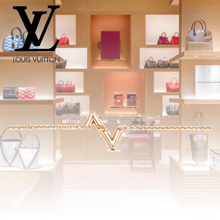 Louis Vuitton Casual Style Unisex 18K Gold Elegant Style Bracelets Q95977 