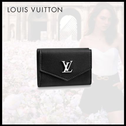 Louis Vuitton Plain Leather Small Wallet Logo Folding Wallets M63921 
