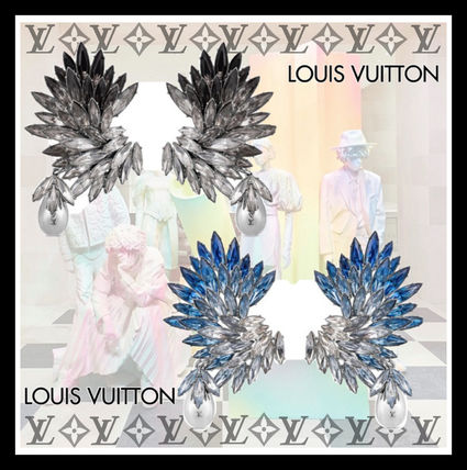 Louis Vuitton 2020 Cruise Petal Strass Earrings MP2572 MP2574 