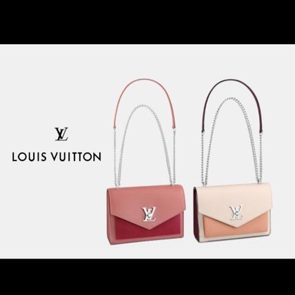 Louis Vuitton LOCKME 2020 SS Casual Style Chain Elegant Style Crossbody Logo 