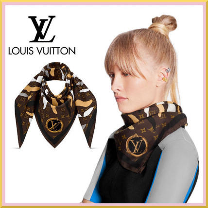 Louis Vuitton MONOGRAM Camouflage Monogram Silk Lightweight Scarves  Shawls M76198 