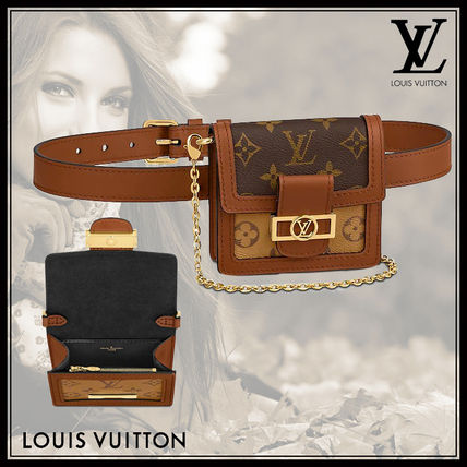 Louis Vuitton MONOGRAM 2020 SS Monogram Calfskin Chain Leather Logo Pouches  Cosmetic Bags M68621 