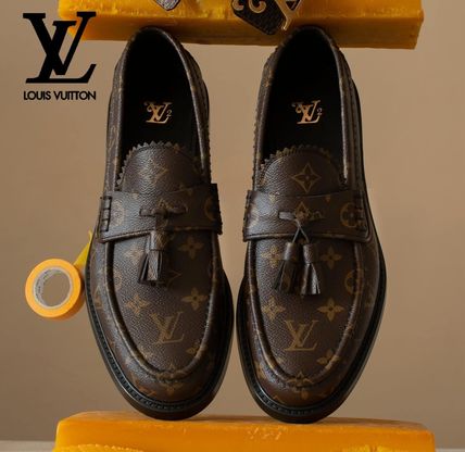 Louis Vuitton MONOGRAM 2020 21AW Monogram Unisex Leather Logo Loafer  Moccasin Shoes