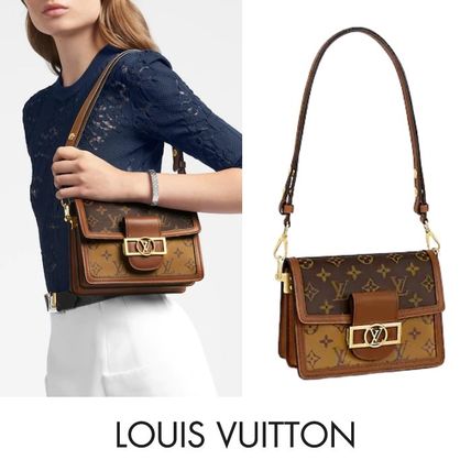 Louis Vuitton Leather Logo Shoulder Bags M44580 