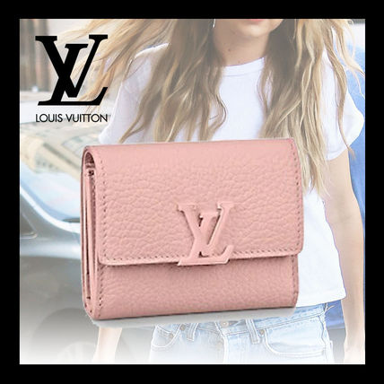 Louis Vuitton CAPUCINES Plain Leather Folding Wallet Small Wallet Logo 