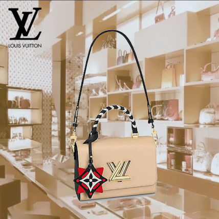 Louis Vuitton Handbags M56779 