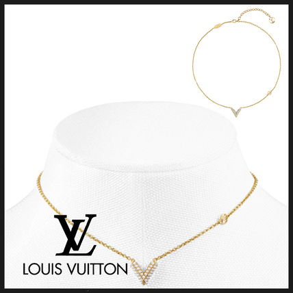 Louis Vuitton V Necklaces  Pendants M68358 