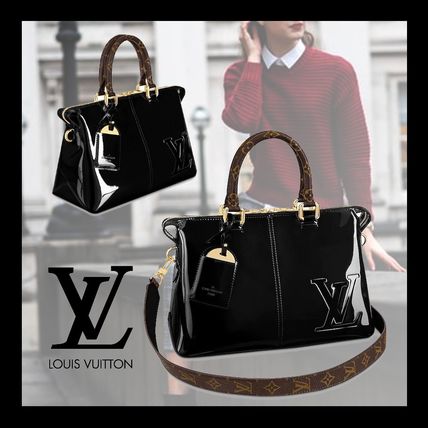 Louis Vuitton 2WAY Plain Leather Elegant Style Crossbody Formal Style 