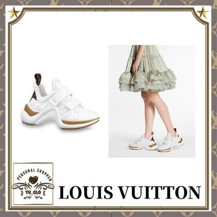 Louis Vuitton MONOGRAM Low Top Sneakers 1A8CMD 