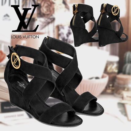 Louis Vuitton Leather Logo Sandals 1A5OZ9 