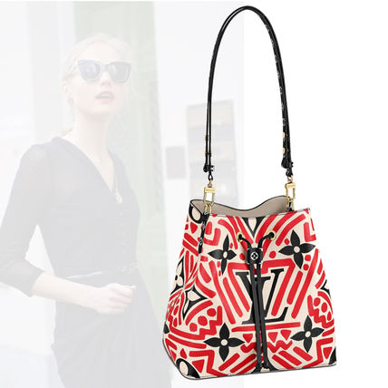 Louis Vuitton NEONOE 2020 21AW Casual Style 2WAY Plain Leather Crossbody Logo Shoulder Bags 