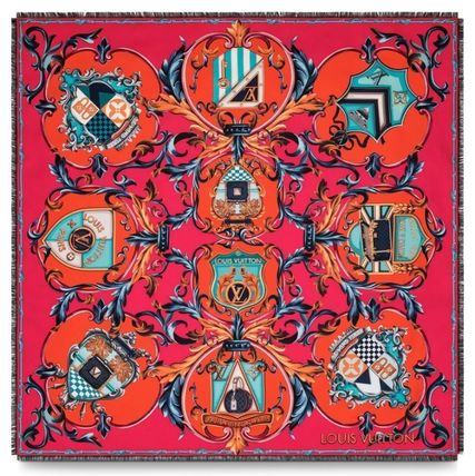 Louis Vuitton Into Louis Giant Square M73885 