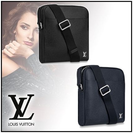 Louis Vuitton TAIGA Alex Messenger Bb M30321 M30265 