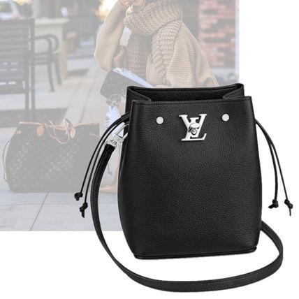 Louis Vuitton 2020 SS Calfskin 2WAY Plain Elegant Style Crossbody Logo 