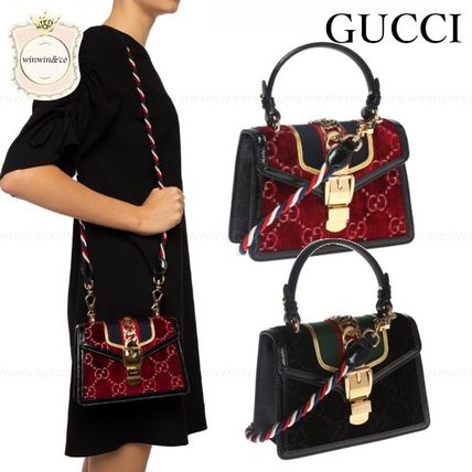 GUCCI Elegant Style Shoulder Bags 