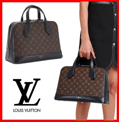 Louis Vuitton MONOGRAM 2020 SS Monogram Leather Elegant Style Logo Handbags 