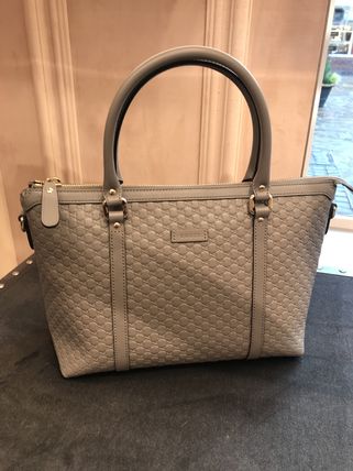 GUCCI 2WAY Leather Formal Style Logo Handbags 