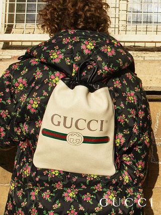 GUCCI 2018 Cruise Casual Style Unisex Street Style Leather Logo Backpacks 