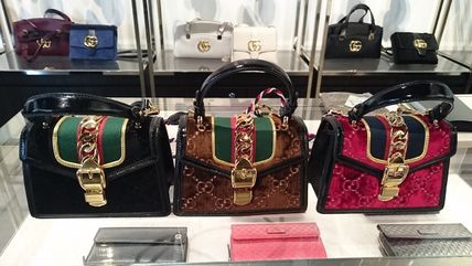 GUCCI Sylvie 3WAY Leather Elegant Style Crossbody Formal Style Logo 4702709JTFG 