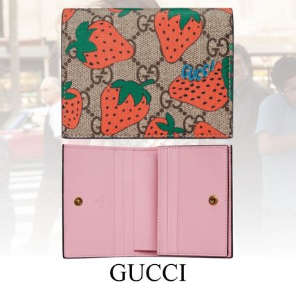 GUCCI Gg Gucci Strawberry Print Card Case Wallet 573839 GZRAT 8483 