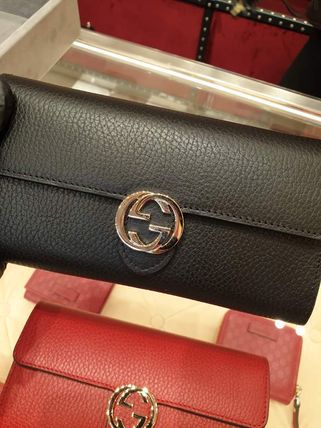 GUCCI Leather Zip Around Wallet