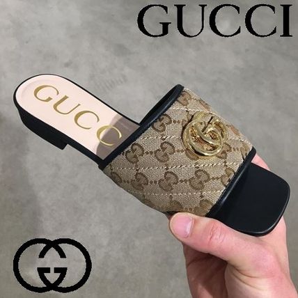 GUCCI WomenS Gg Matelasse Canvas Slide Sandal