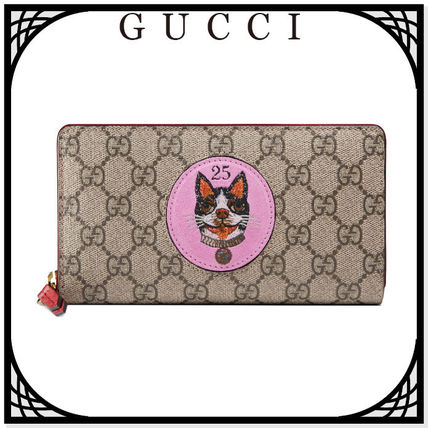 GUCCI 2019 Cruise Gg Supreme Zip Around Wallet With Bosco Patch