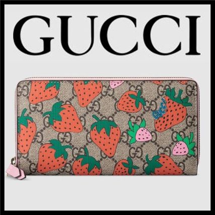GUCCI GG Supreme 2019 SS Gg Wallet With Gucci Strawberry Print 573865 GZRAT 8483 