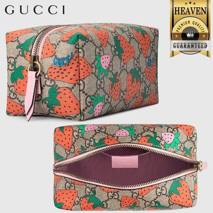GUCCI 2020 SS Gg Cosmetic Case With Gucci Strawberry Print