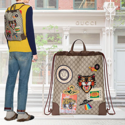 GUCCI GG Supreme Backpacks 473872 K9RVT 8863 