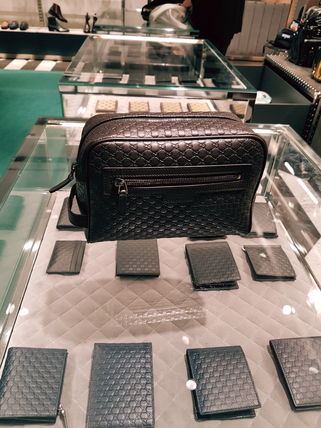 GUCCI Casual Style Calfskin Leather Logo Clutches 419775 BMJ1R 2044 