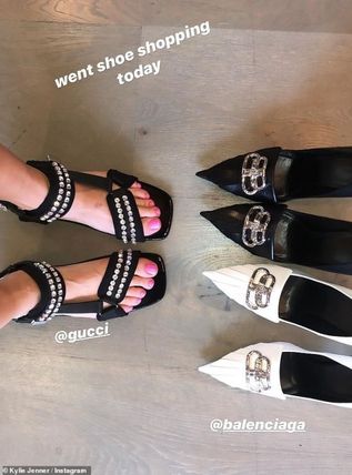 GUCCI Street Style Elegant Style Logo Sandals 