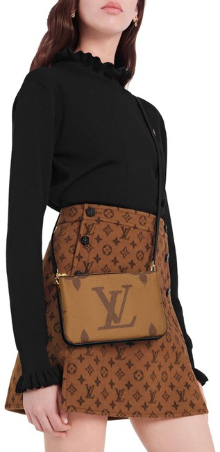 Louis Vuitton Pochette Giant Reverse Double Zip Limited Edition Monogram Leather Cross Body Bag