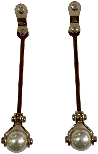 Louis Vuitton Pearl Dangle Swing Earrings